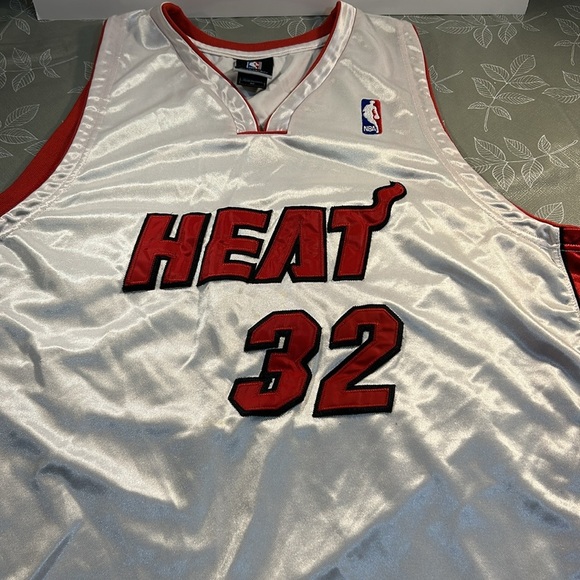Reebok NBA Shaquille O’Neil Heat Jersey. - Picture 2 of 11